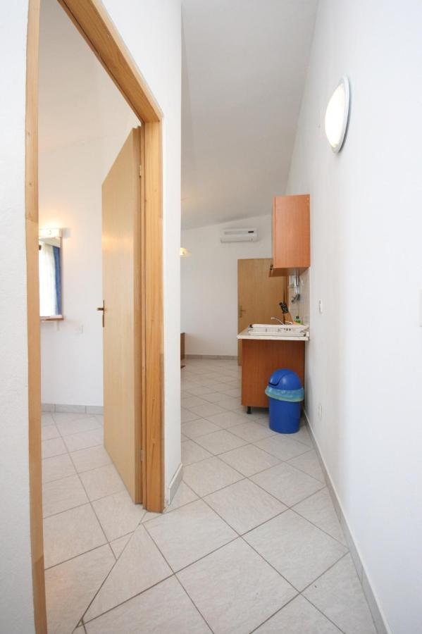Apartments With A Parking Space Bosana, Pag - 6460 Exterior photo
